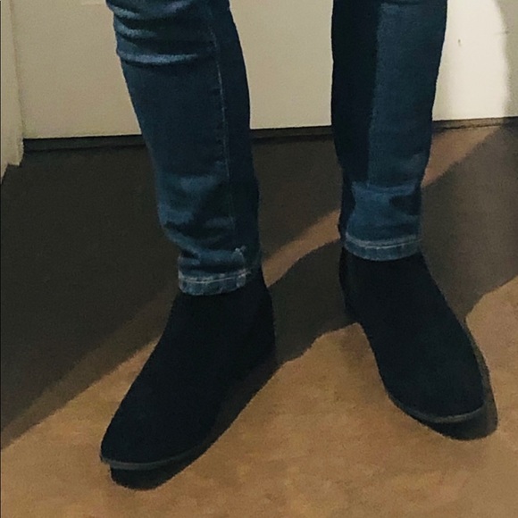 Calvin Klein Chelsea Boots - Picture 3 of 7